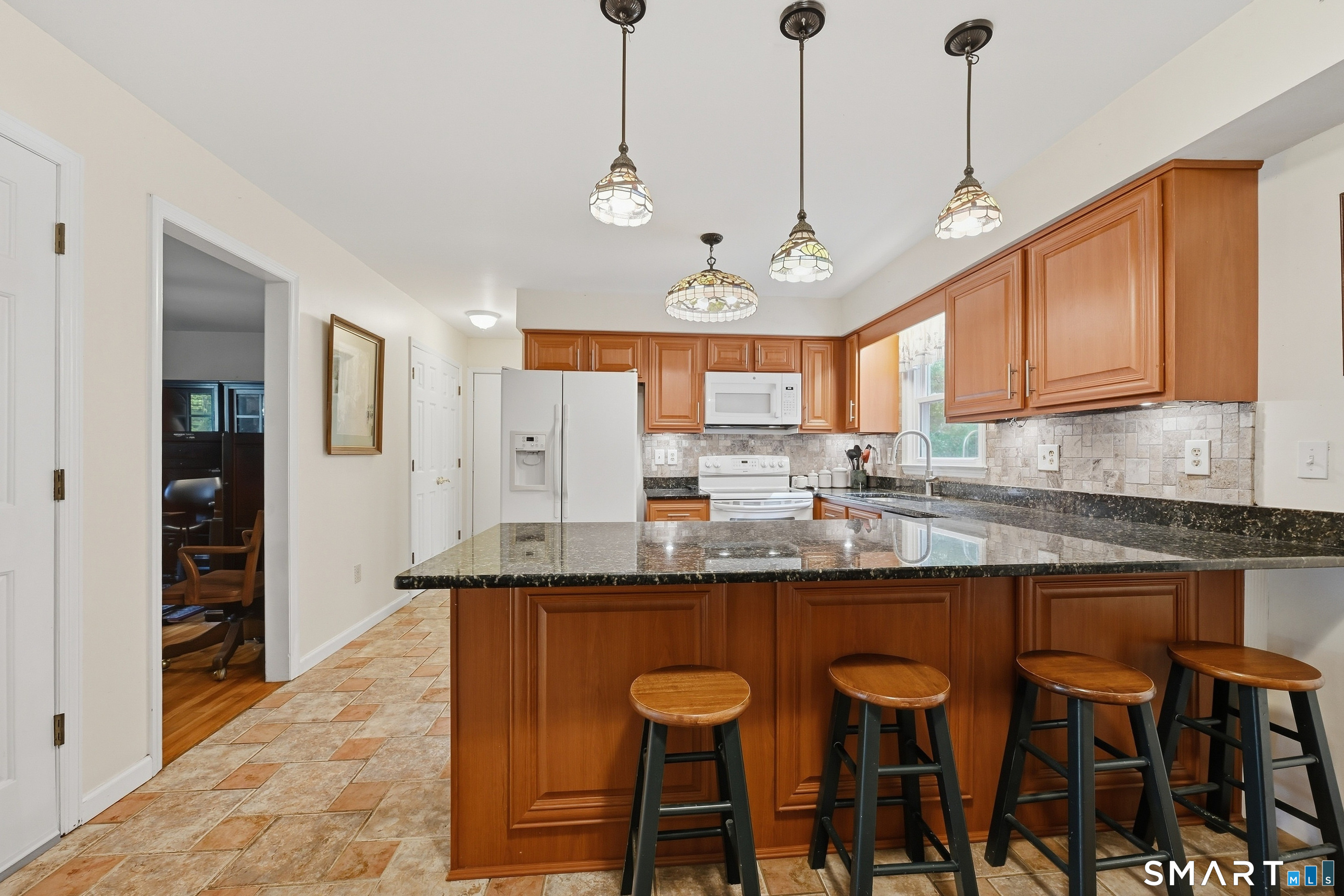 27 Danvers Road New Milford, CT 06776 - Photo 7 of 36 Gallery Image 7