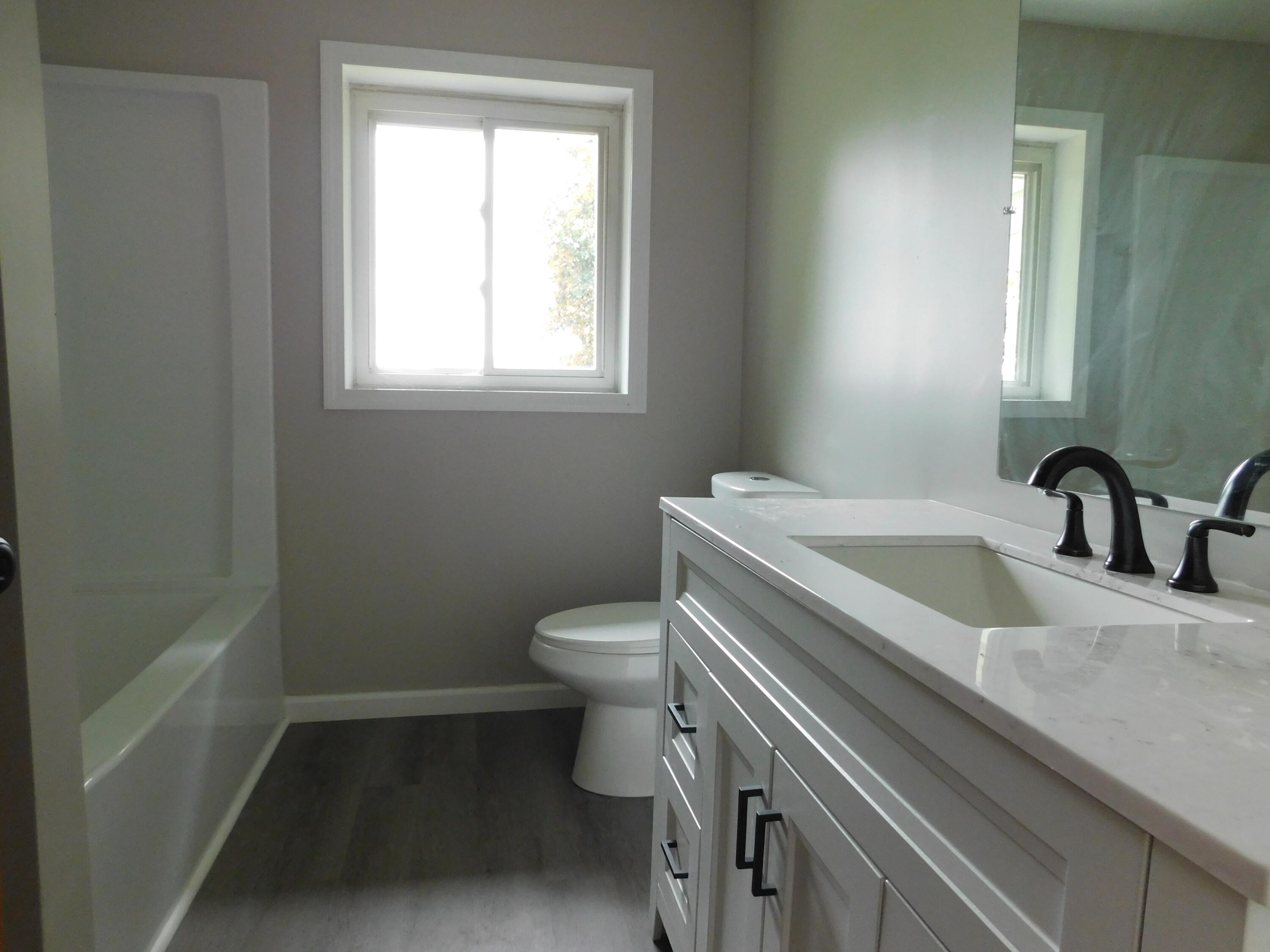 12713 East Baseline Road Hickory Corners, MI 49060 - Photo 10 of 21 DSCN5775