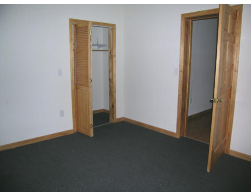 31-33 Hall Street Springfield, MA 01108 - Photo 4 of 6 Gallery Image 4