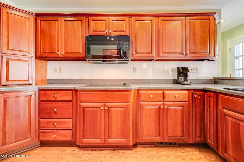 84 Wampum Road Louisville, KY 40207 - Photo 18 of 77 84 Wampum Rd 10325