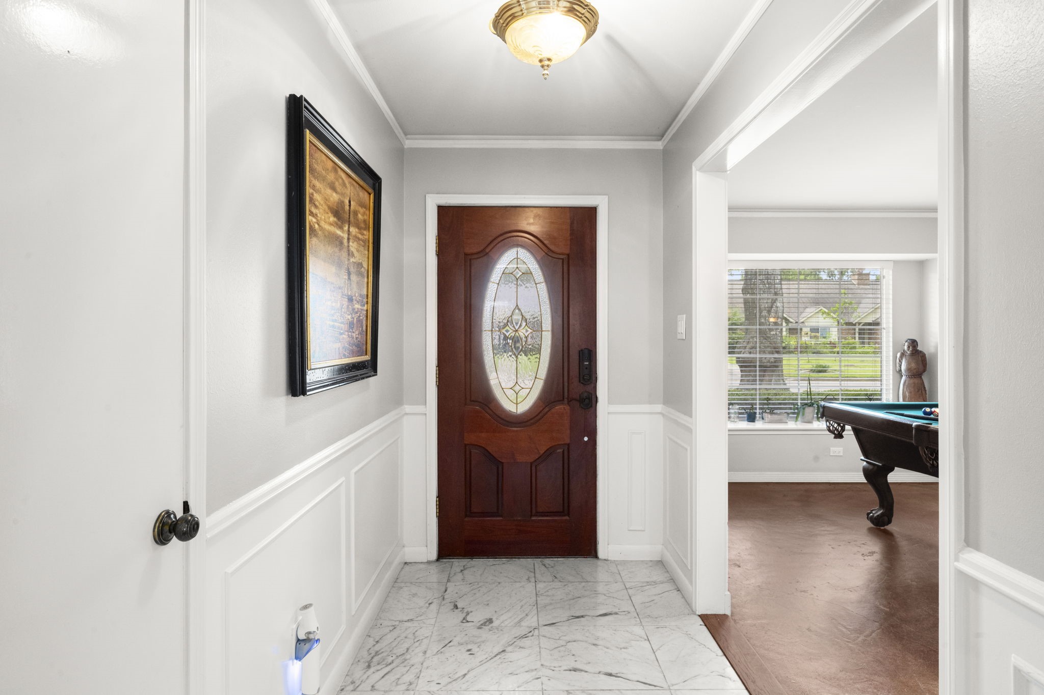 2506 Teague Road Houston, TX 77080 - Photo 15 of 33 a view of living room