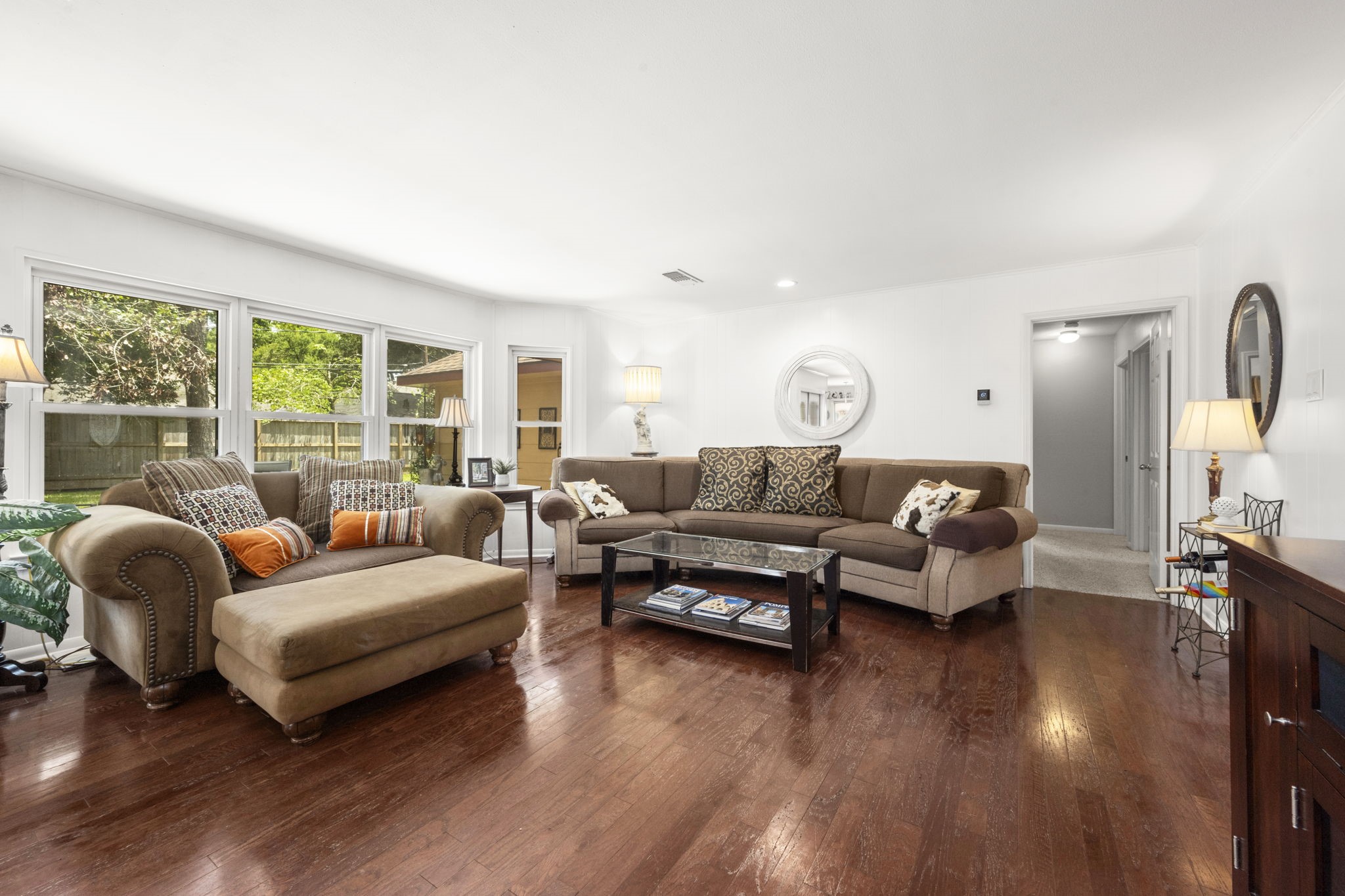 2506 Teague Road Houston, TX 77080 - Photo 18 of 33 a living room with furniture and a large window