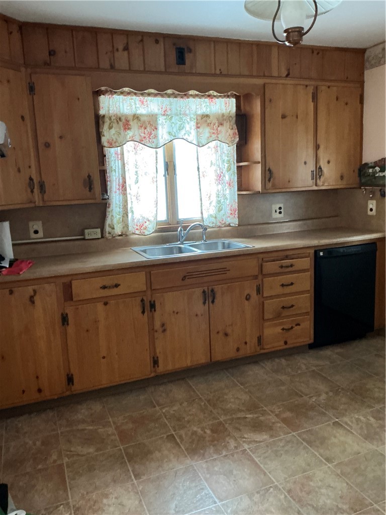 808 West Water Street Smethport, PA 16749 - Photo 4 of 33