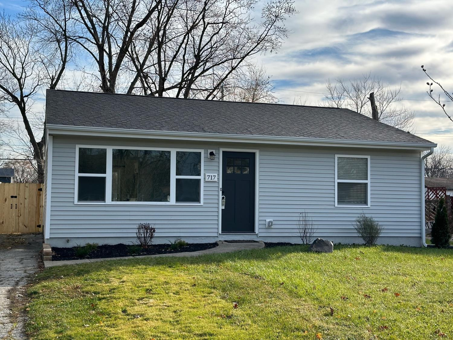 717 Juniper Road Valparaiso, IN 46385 - Photo 2 of 23 1500x1125
