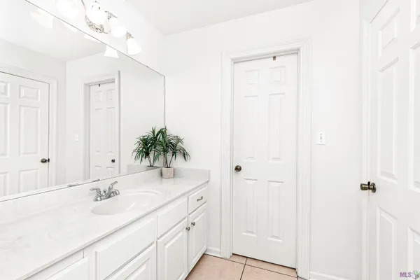 $389,900 | 8053 St Claude Drive, Ventress, LA 70783