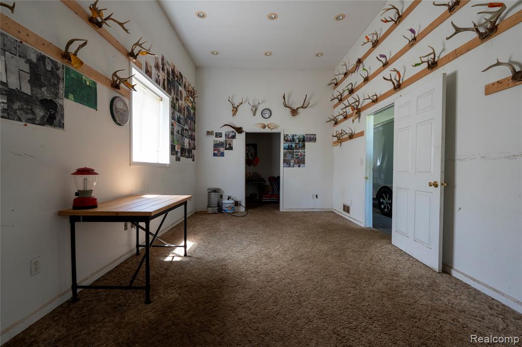 10069 Silver Lake Road Linden, MI 48451 - Photo 21 of 28