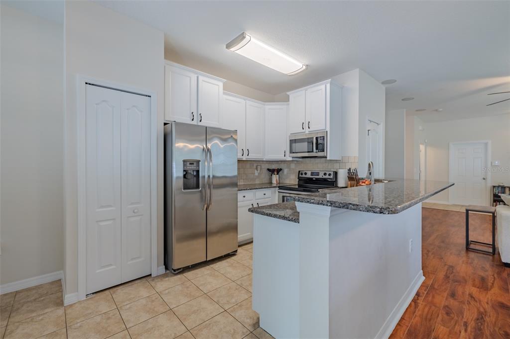 8726 Moonlit Meadows Loop Riverview, FL 33578 - Photo 14 of 48