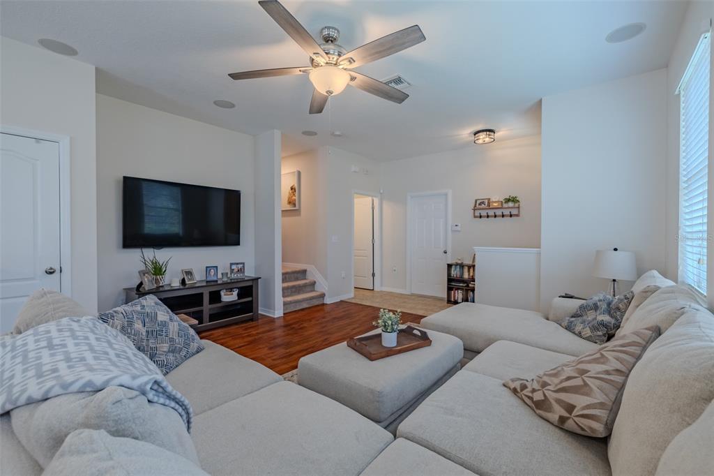 8726 Moonlit Meadows Loop Riverview, FL 33578 - Photo 9 of 48