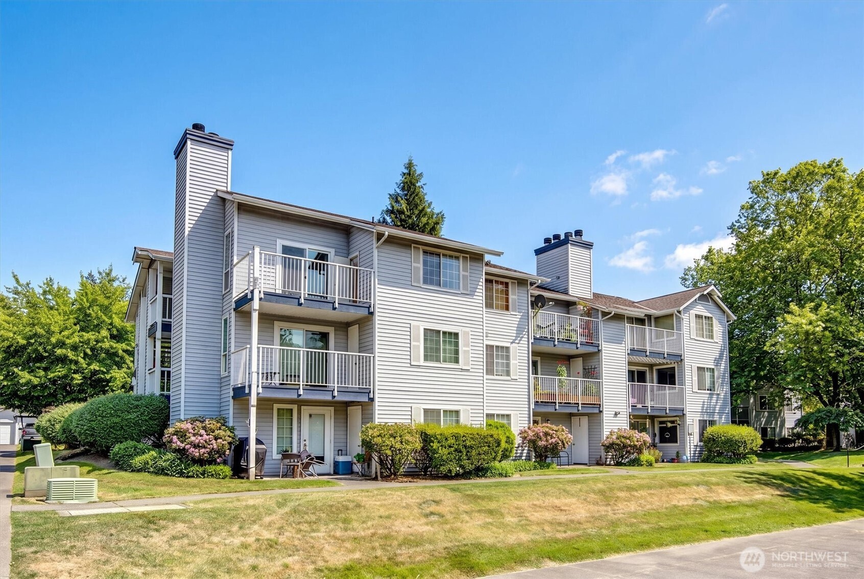 7453 Newcastle Golf Club Road, Unit J301 Newcastle, WA 98059 - Photo 25 of 38