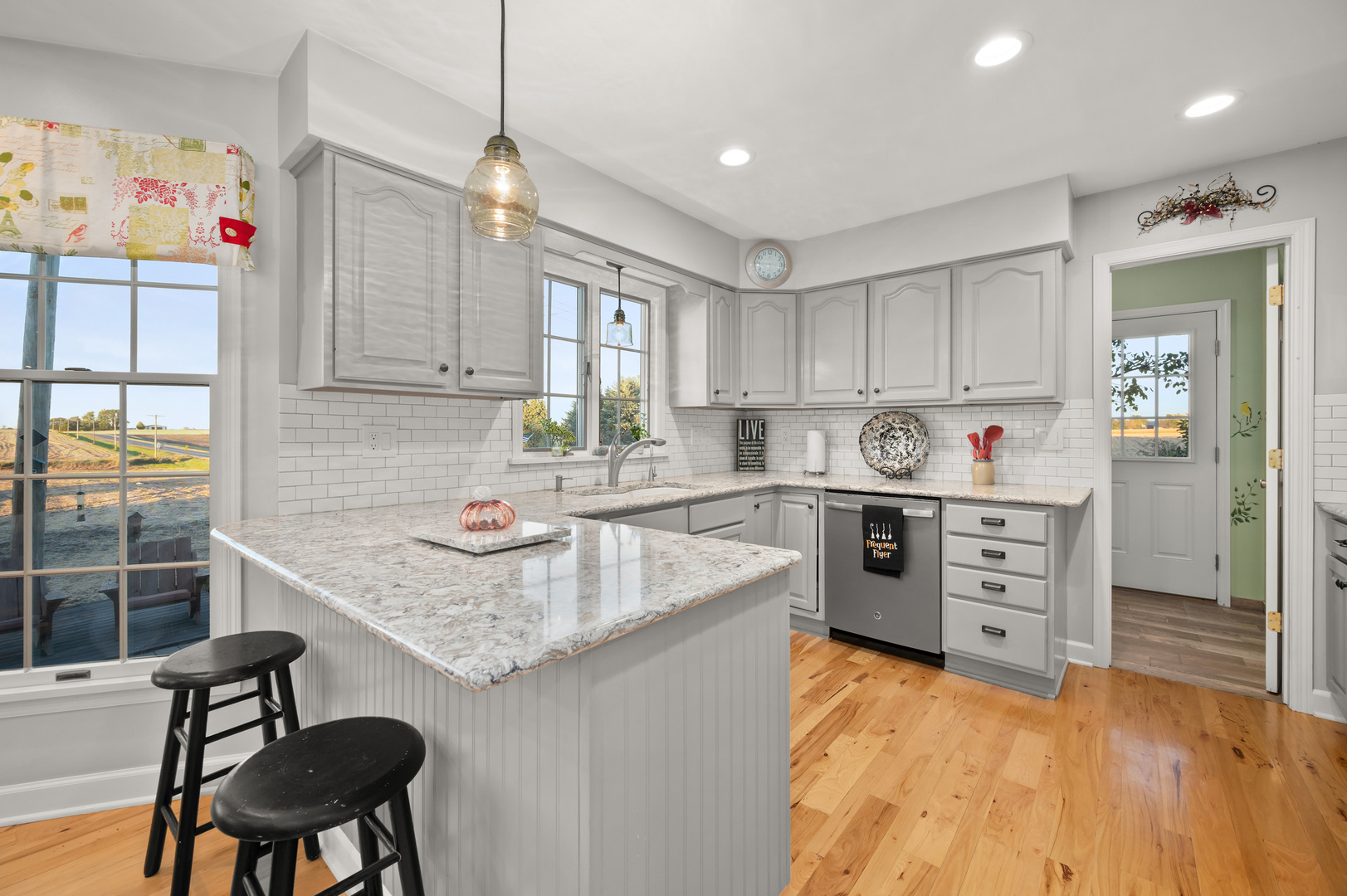 5995 West Clare Road Clare, IL 60111 - Photo 21 of 57