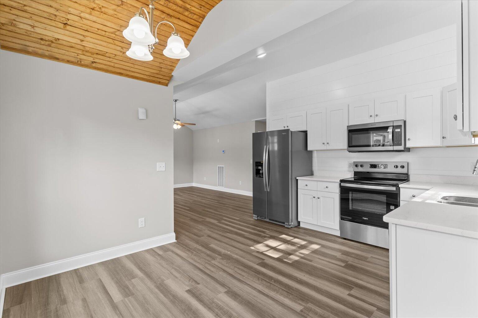 176 Callahan Cavender Road Southeast Dalton, GA 30721 - Photo 13 of 28 13-DSC02342