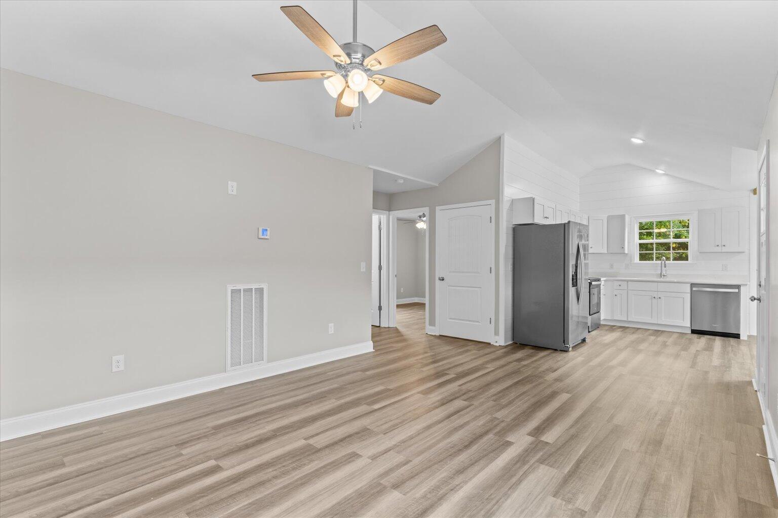 176 Callahan Cavender Road Southeast Dalton, GA 30721 - Photo 5 of 28 05-DSC02308