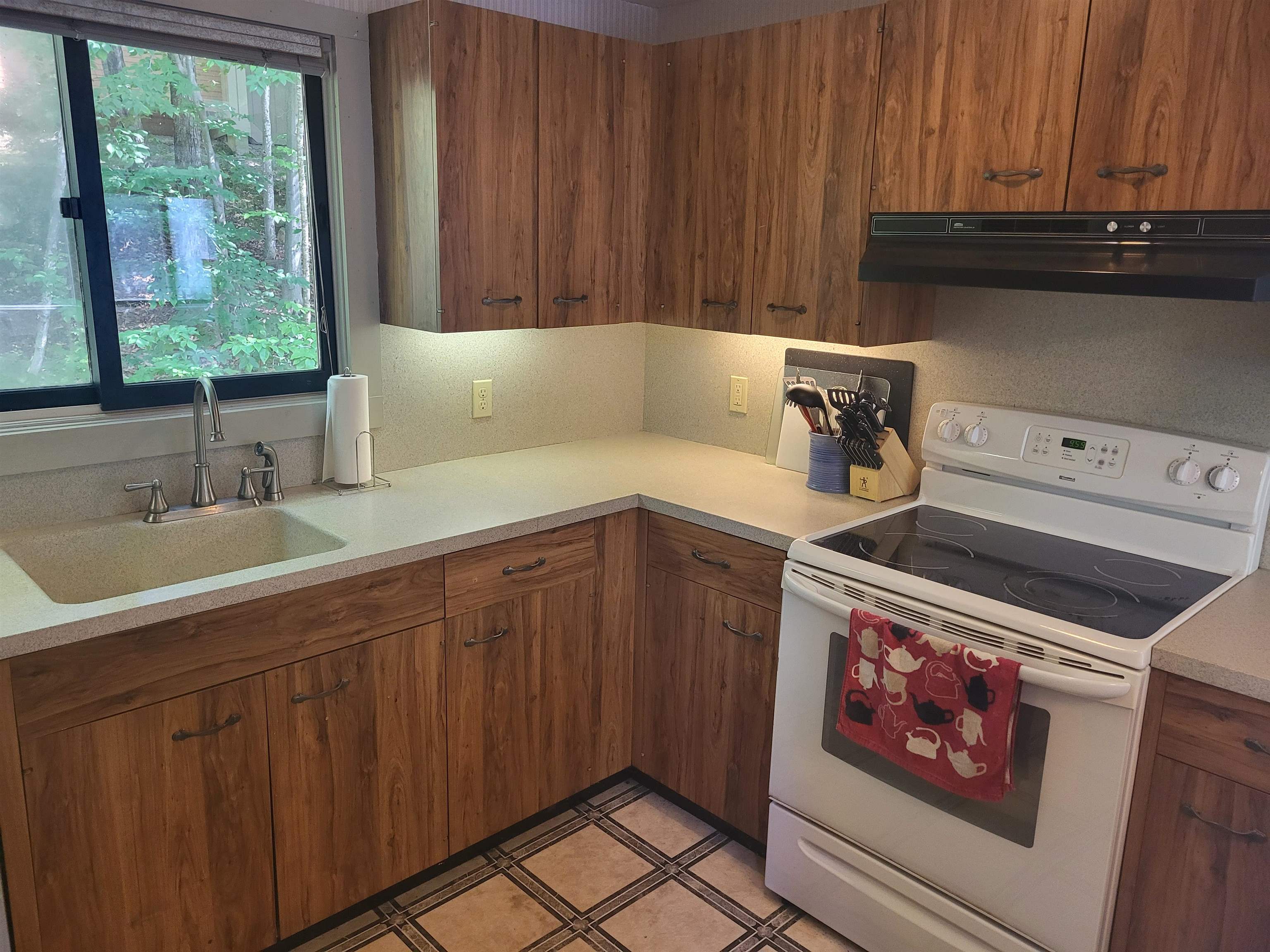 30 Big Coolidge Road, Unit 3 AND 4 Lincoln, NH 03251 - Photo 6 of 37 Gallery Image 6