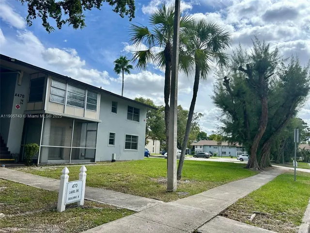 $77,000 | 470 North Laurel Drive, Unit 7, Margate, FL 33063