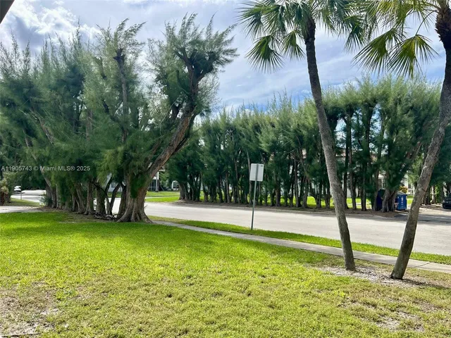 $77,000 | 470 North Laurel Drive, Unit 7, Margate, FL 33063