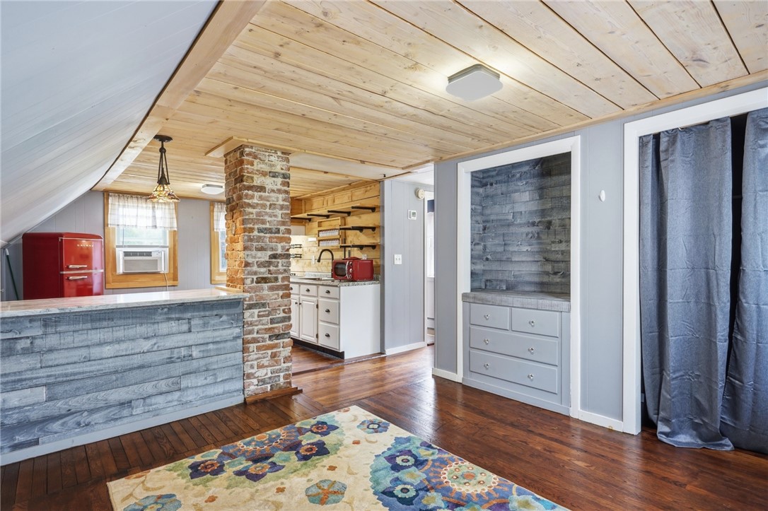 158 Ten Rod Road Exeter, RI 02822 - Photo 25 of 47 Upper level - open layout