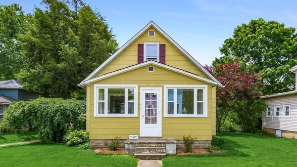 $179,900 | 8 Elizabeth Street, Mount Vernon, OH 43050