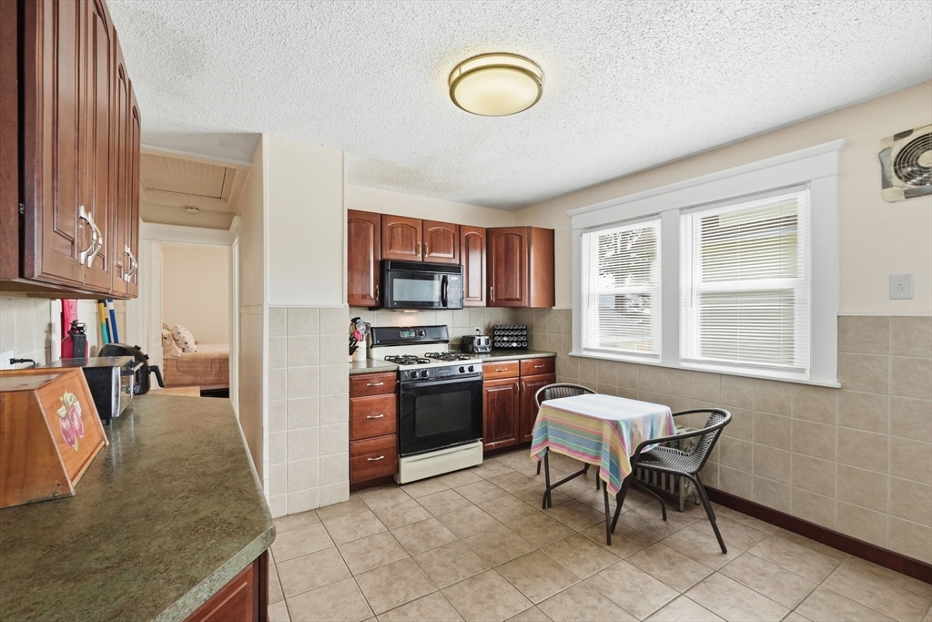 103 Duryea Street Springfield, MA 01104 - Photo 19 of 29 Gallery Image 19
