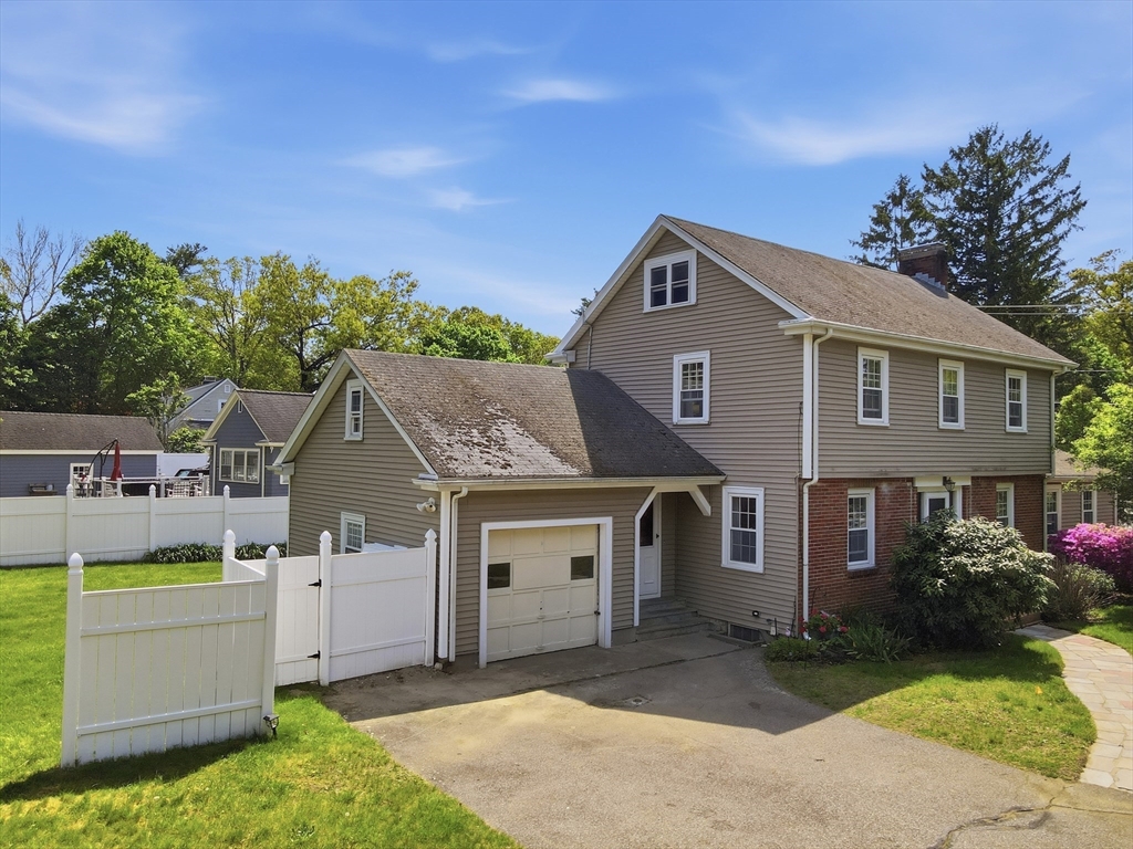 1 Valley View Road Wayland, MA 01778 - Photo 4 of 42