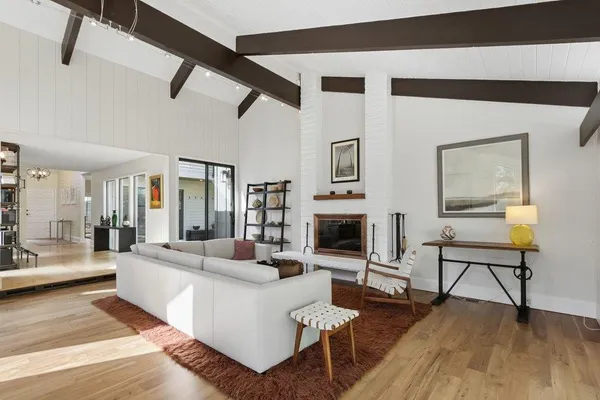 $2,400,000 | 38364 Wisteria Way, Davis, CA 95616