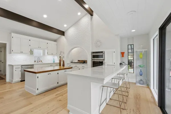 $2,400,000 | 38364 Wisteria Way, Davis, CA 95616