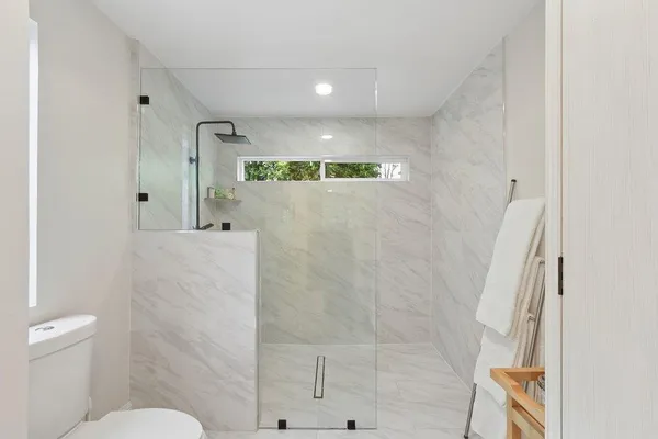 $2,400,000 | 38364 Wisteria Way, Davis, CA 95616