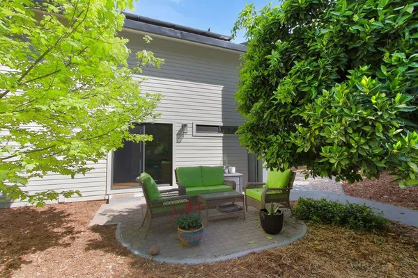 $2,400,000 | 38364 Wisteria Way, Davis, CA 95616