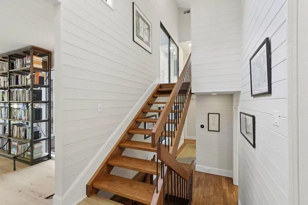 $2,400,000 | 38364 Wisteria Way, Davis, CA 95616