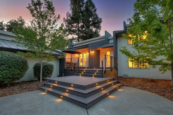 $2,400,000 | 38364 Wisteria Way, Davis, CA 95616