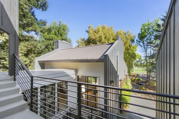 $2,400,000 | 38364 Wisteria Way, Davis, CA 95616