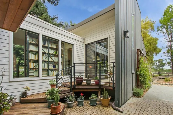 $2,400,000 | 38364 Wisteria Way, Davis, CA 95616