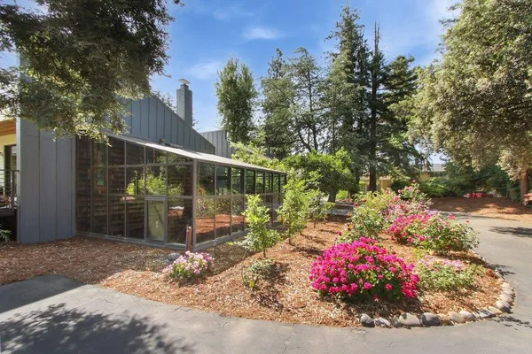 $2,400,000 | 38364 Wisteria Way, Davis, CA 95616