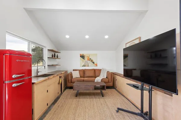 $2,400,000 | 38364 Wisteria Way, Davis, CA 95616