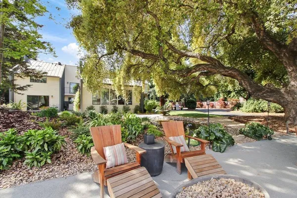 $2,400,000 | 38364 Wisteria Way, Davis, CA 95616