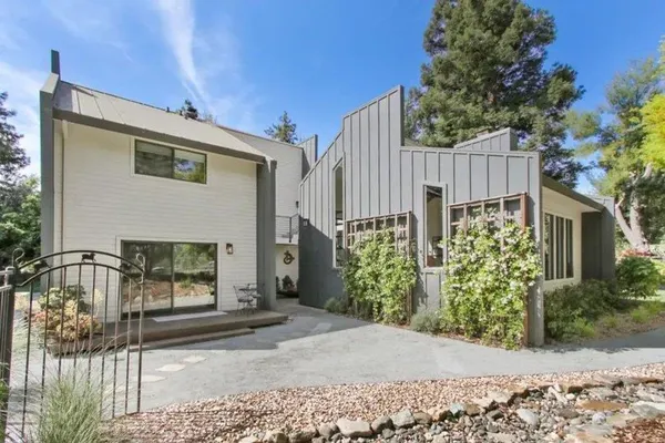 $2,400,000 | 38364 Wisteria Way, Davis, CA 95616