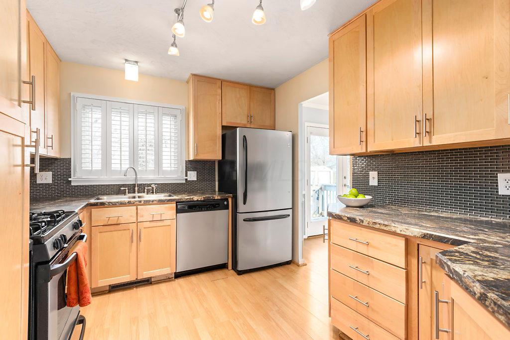 4508 Midvale Road Columbus, OH 43224 - Photo 7 of 23 Gallery Image 7