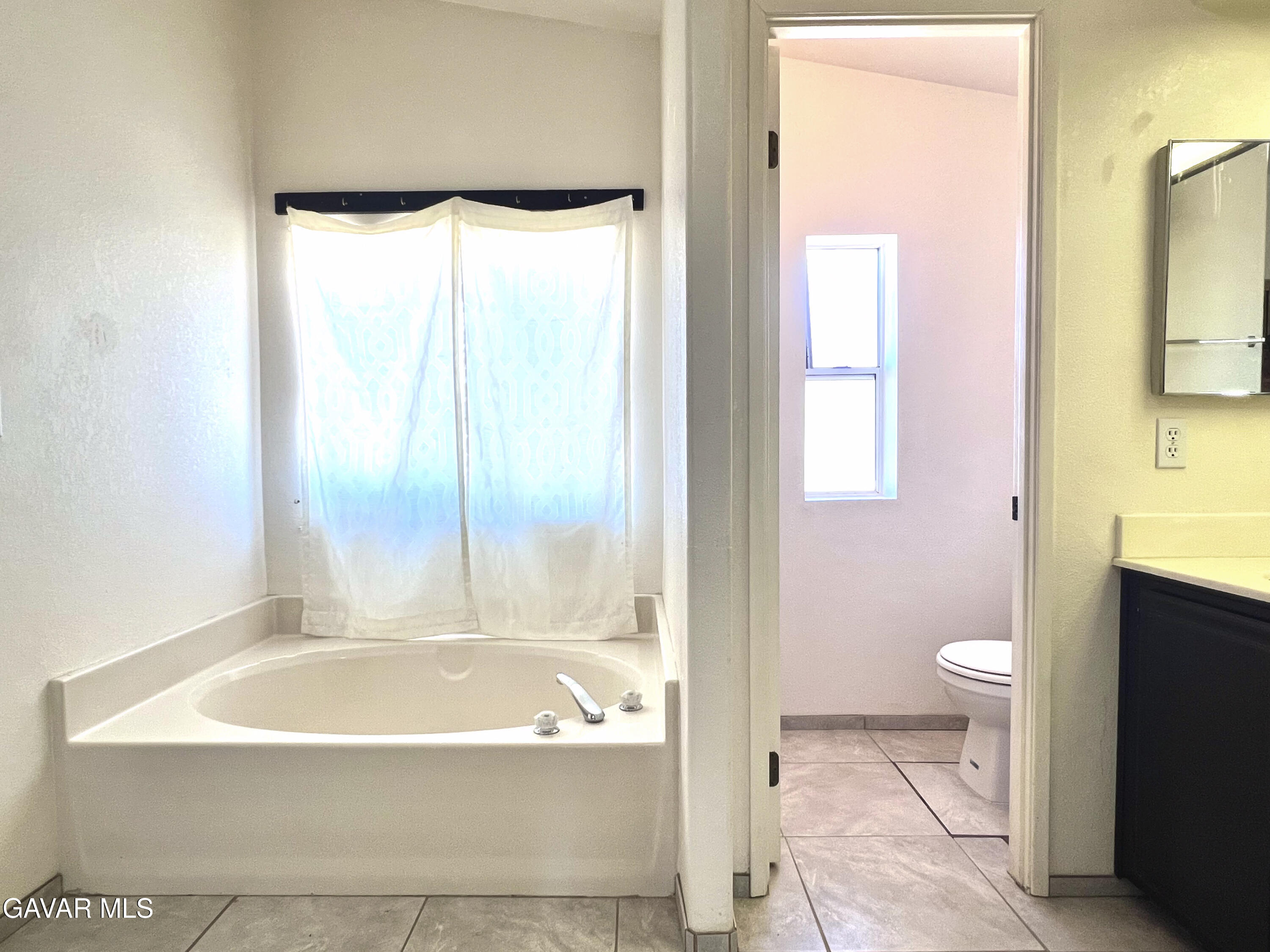 21925 Fort Tejon Road Llano, CA 93544 - Photo 12 of 21 21925 FT Listing Photos-17