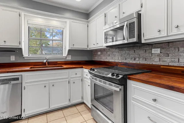 $247,500 | 429 Pin Oak Drive, Madison, MS 39110