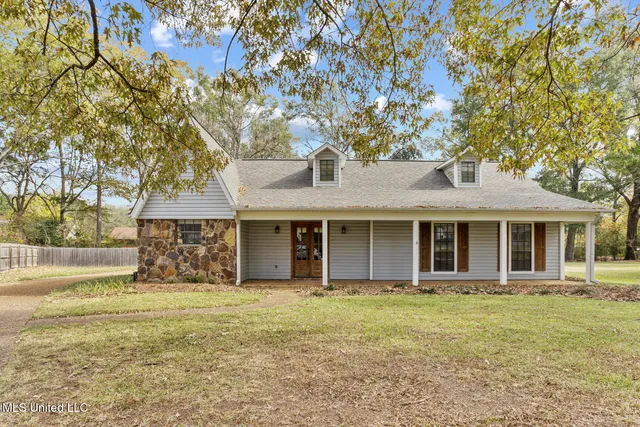 $247,500 | 429 Pin Oak Drive, Madison, MS 39110