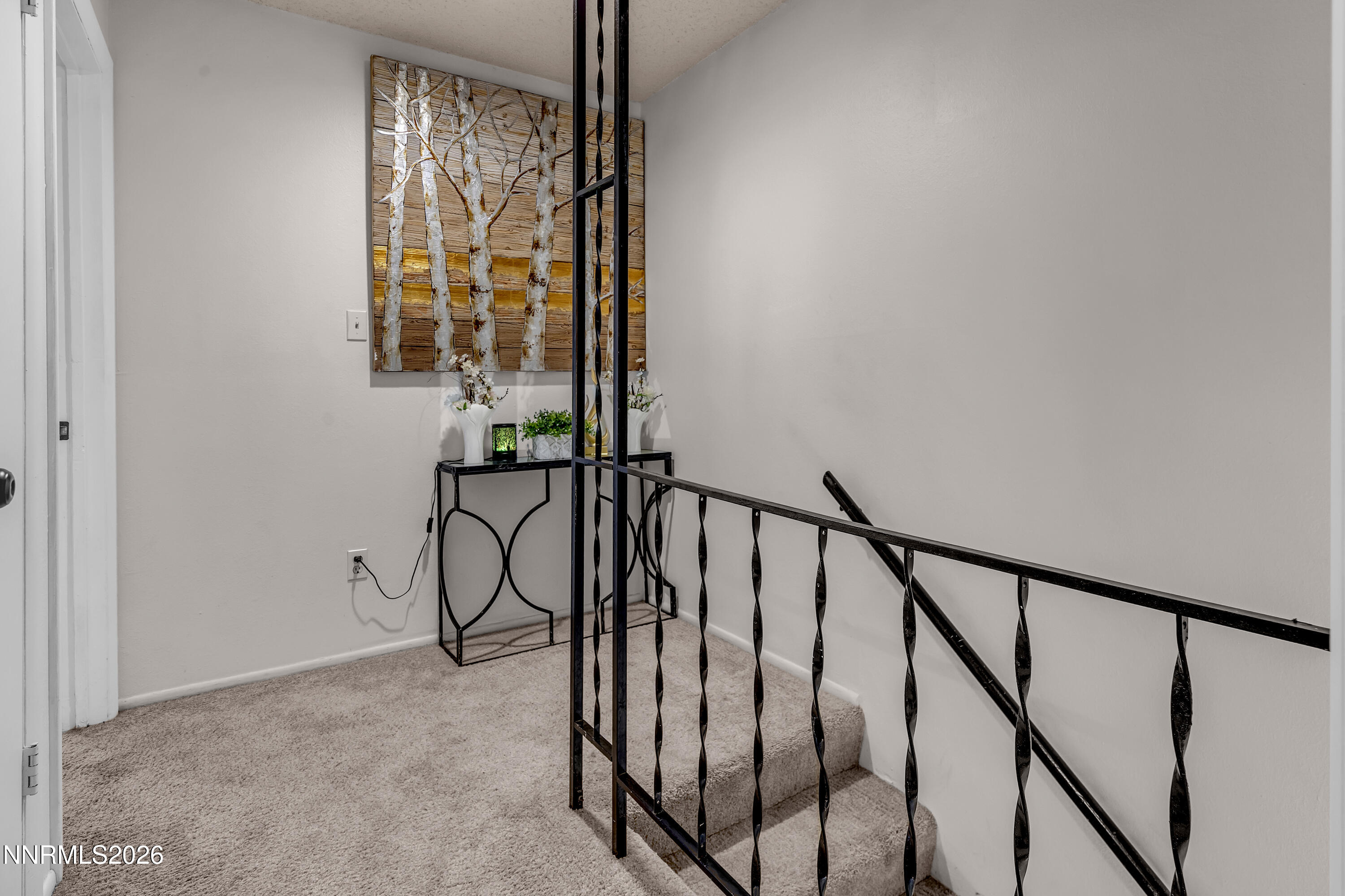 562 Smithridge Park Reno, NV 89502 - Photo 19 of 43 a view of entryway