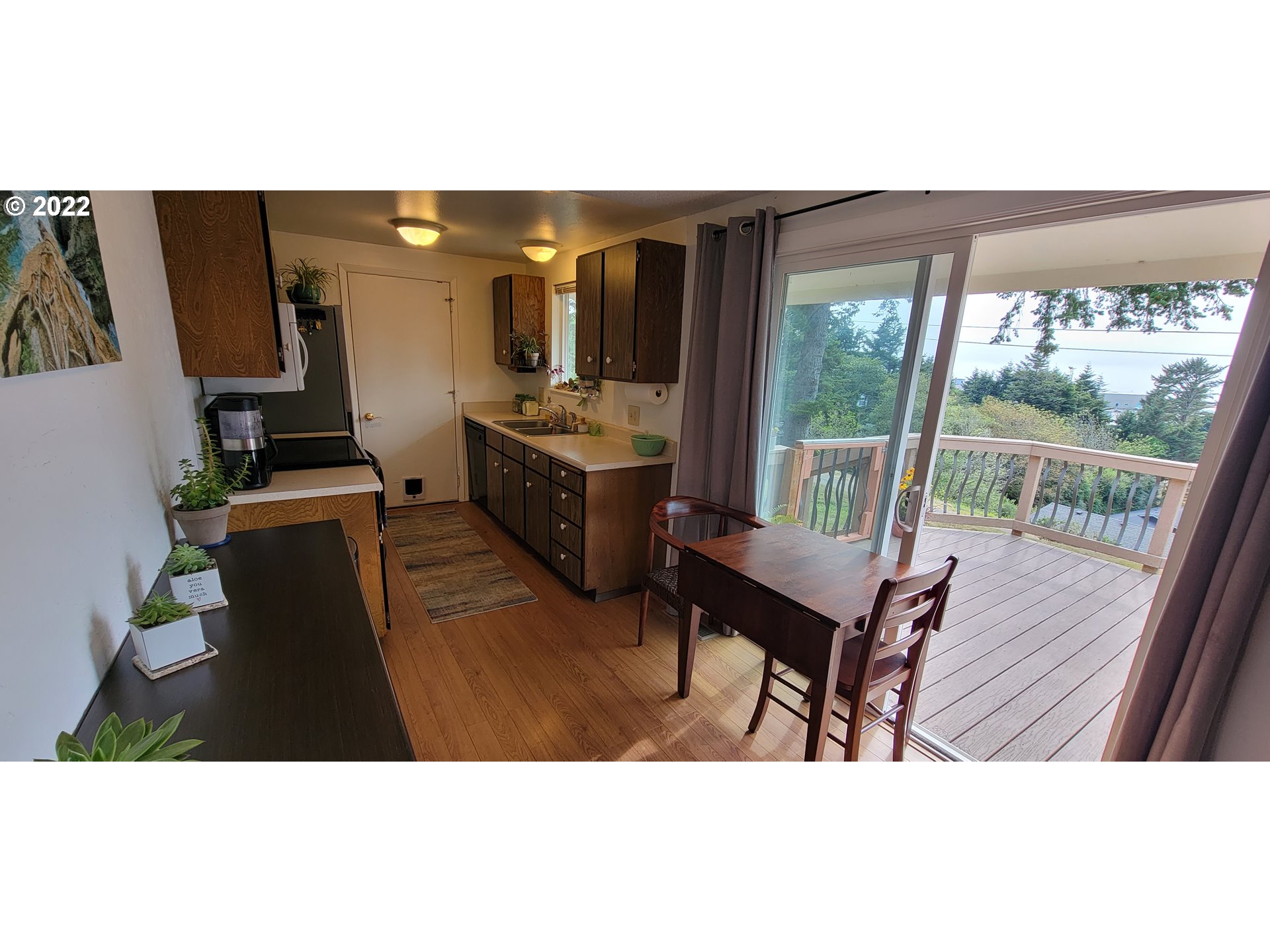 94287 June Street Gold Beach, OR 97444 - Photo 9 of 32