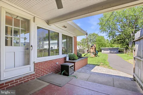 a house view with a outdoor space