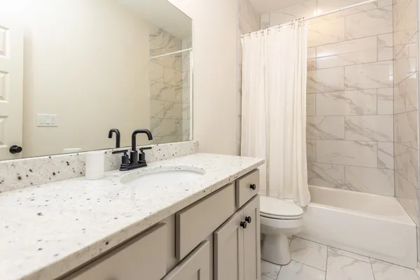 $439,000 | 410 Valley Forge Lane, Rossville, TN 38066