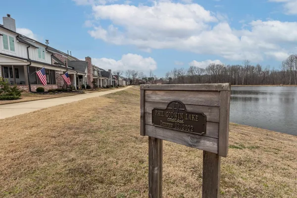 $439,000 | 410 Valley Forge Lane, Rossville, TN 38066