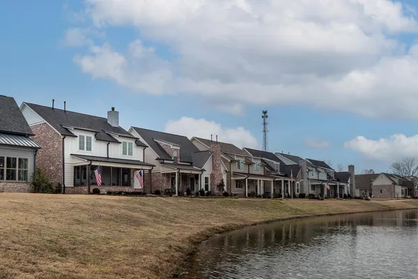 $439,000 | 410 Valley Forge Lane, Rossville, TN 38066