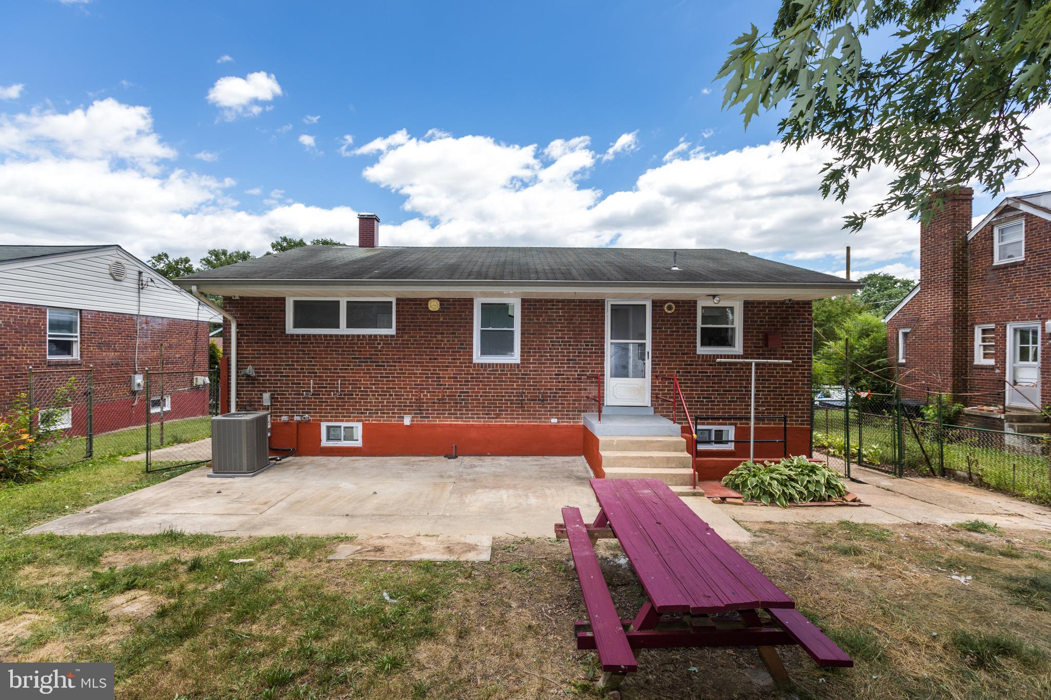 2106 Chapman Road Hyattsville, MD 20783 - Photo 7 of 35 Gallery Image 7