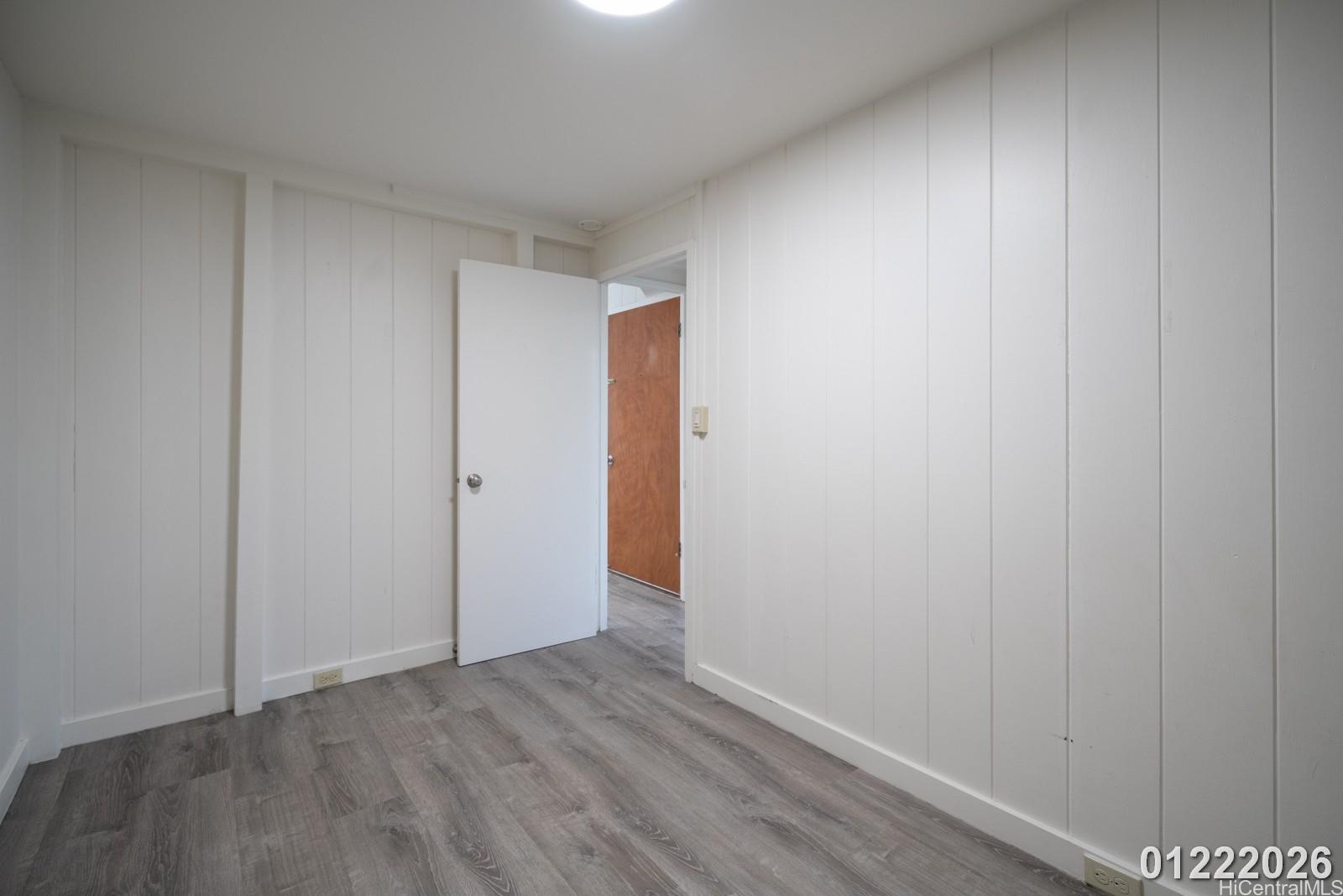 3033 Woolsey Place, Unit DOWNSTAIRS) Honolulu, HI 96822 - Photo 17 of 20 a view of an empty room