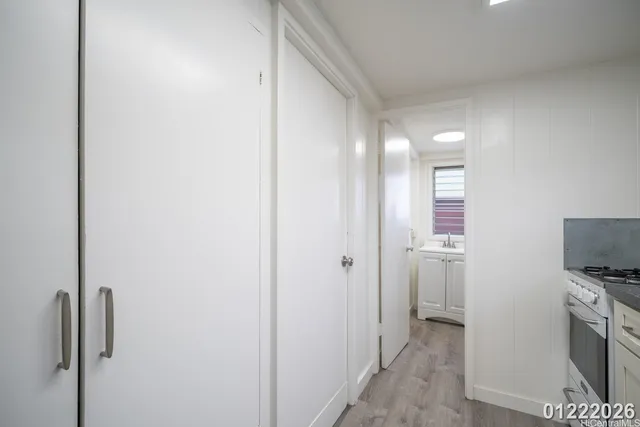 $2,200 | 3033 Woolsey Place, Unit DOWNSTAIRS), Honolulu, HI 96822