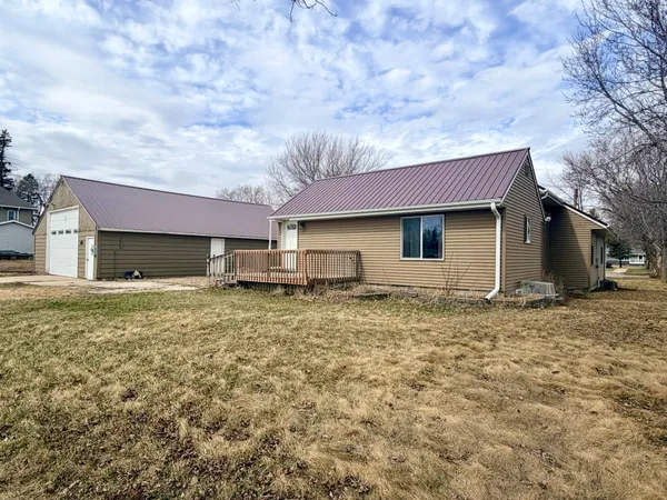 $179,000 | 501 5th Street, Wilmont, MN 56185