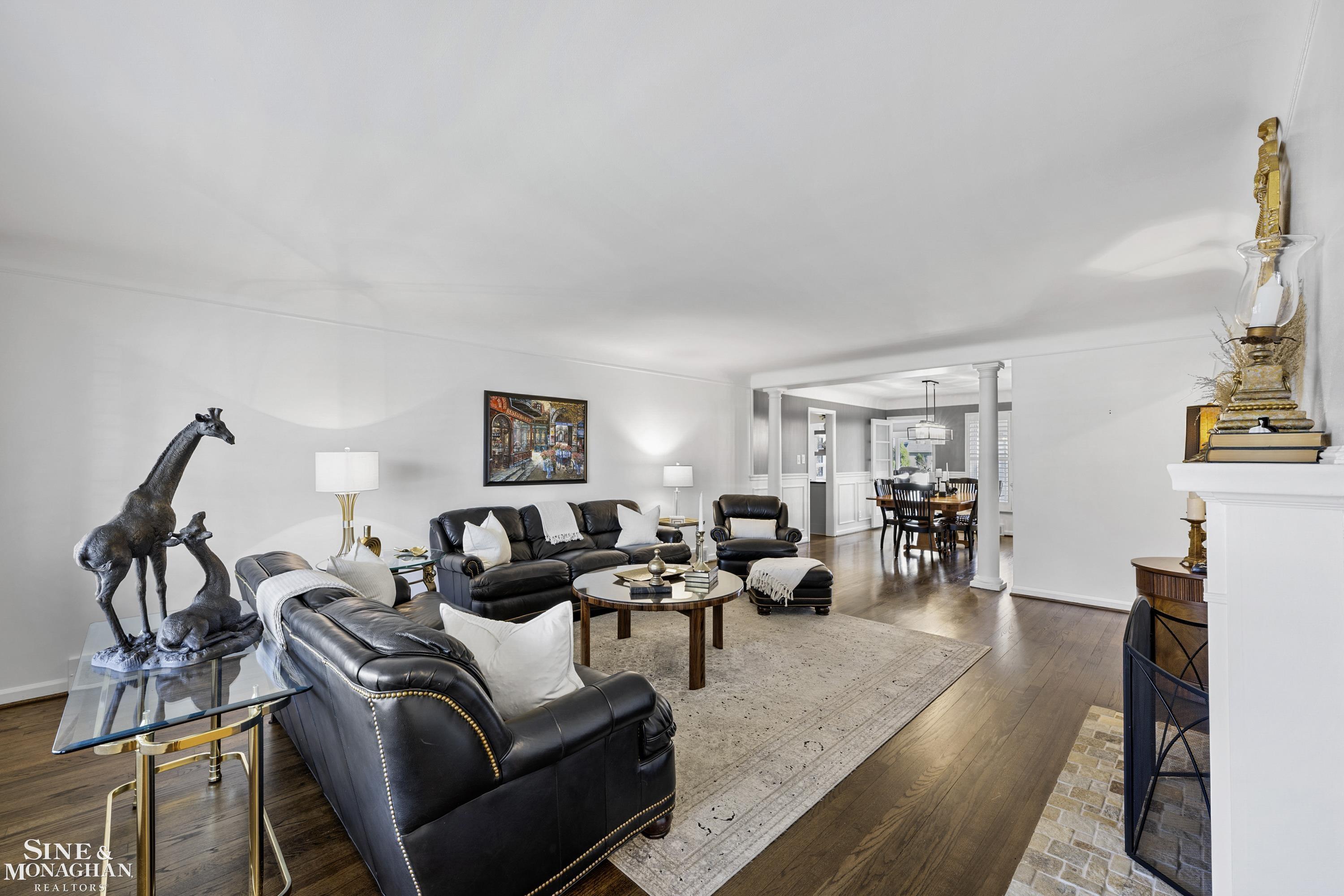 520 Roslyn Road Grosse Pointe Woods, MI 48236 - Photo 6 of 55